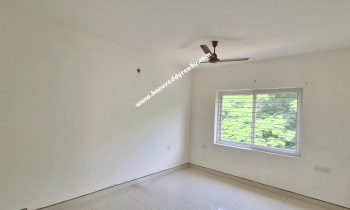4 BHK Villa for Sale in Navalur