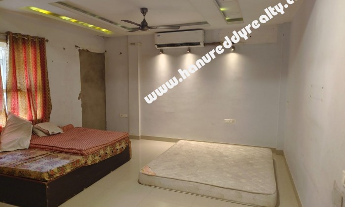 3 BHK Flat for Sale in Poes Garden