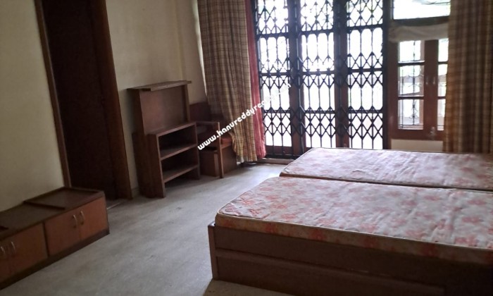 3 BHK Flat for Sale in Boat Club Road