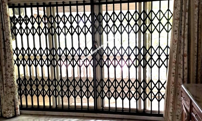 3 BHK Flat for Sale in Boat Club Road