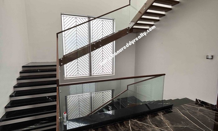4 BHK Independent House for Rent in Thanneerpandal 