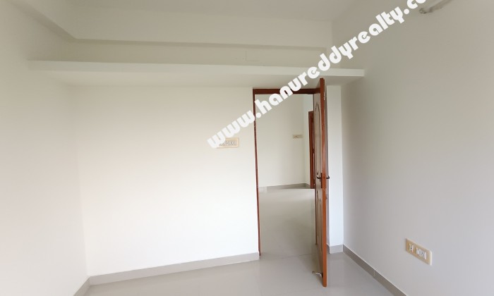 2 BHK Flat for Sale in Poonamallee