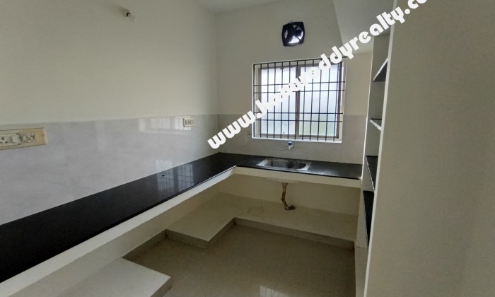 2 BHK Flat for Sale in Poonamallee