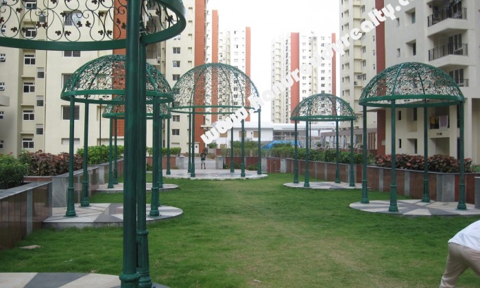 4 BHK Flat for Sale in Iyyappanthangal