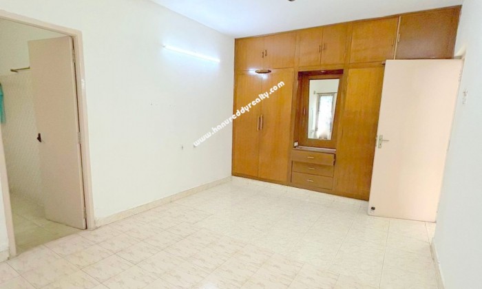 2 BHK Flat for Sale in Nungambakkam