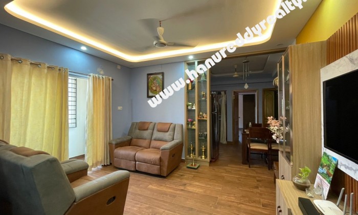 3 BHK Flat for Sale in Mandaveli
