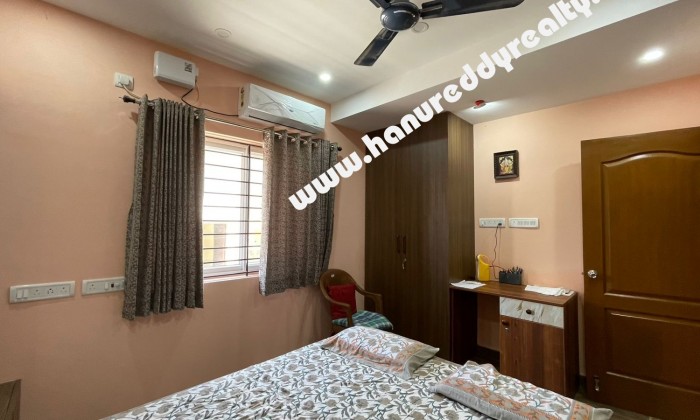 3 BHK Flat for Sale in Mandaveli