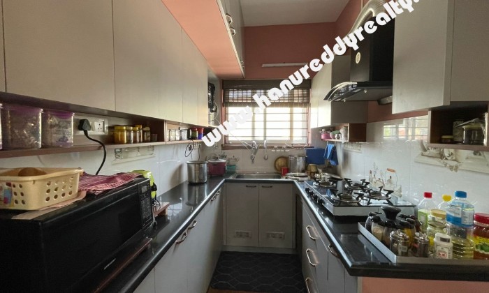 3 BHK Flat for Sale in Mandaveli