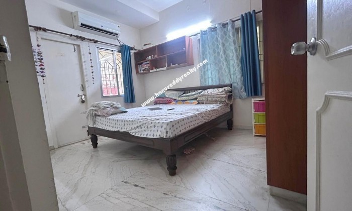2 BHK Flat for Sale in Mahalingapuram