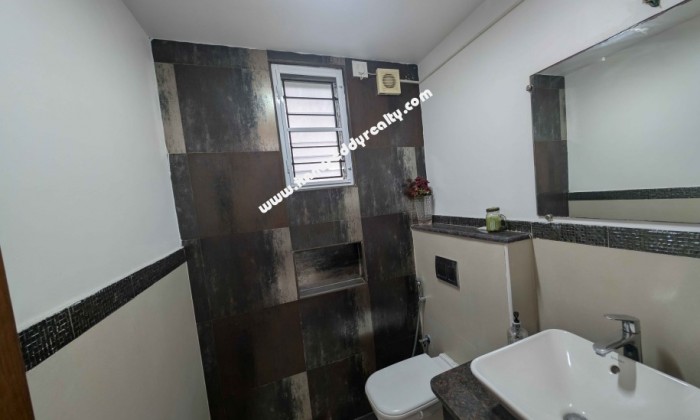 5 BHK Villa for Rent in Uthandi