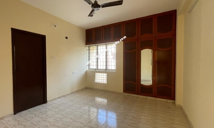2 BHK Penthouse for Rent in Virugambakkam