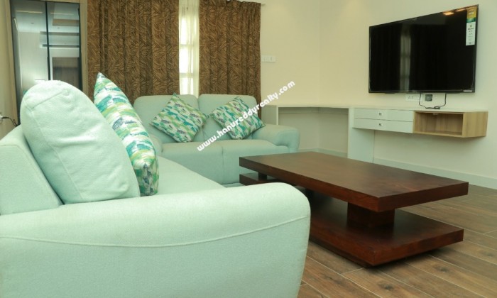 4 BHK Villa for Rent in Akkarai