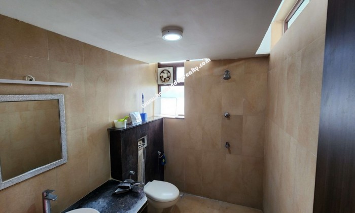 4 BHK Villa for Sale in Navalur