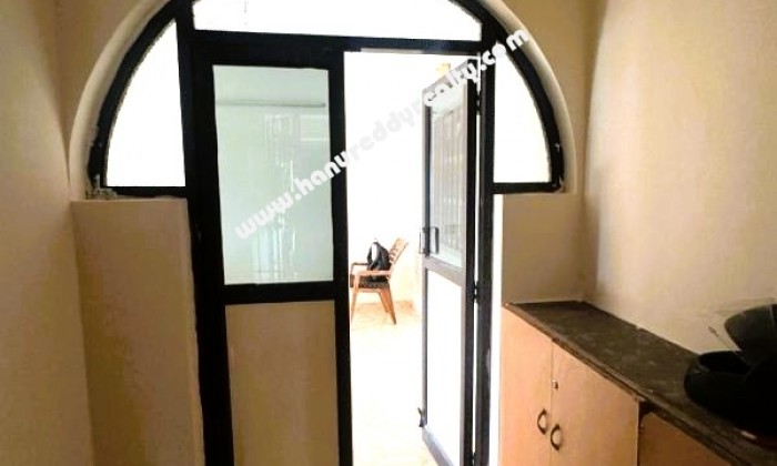 2 BHK Flat for Sale in Virugambakkam