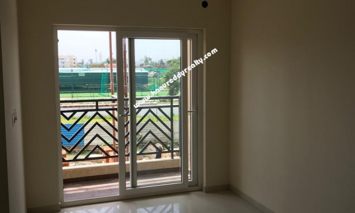 3 BHK Flat for Sale in Maduravoyal