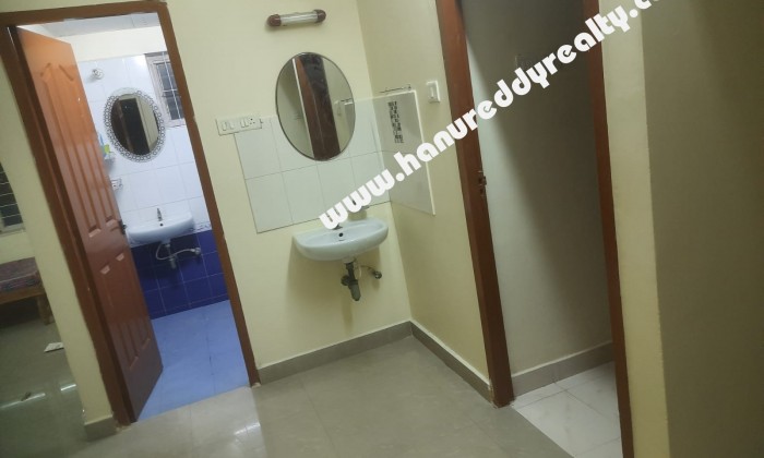2 BHK Flat for Rent in West Mambalam