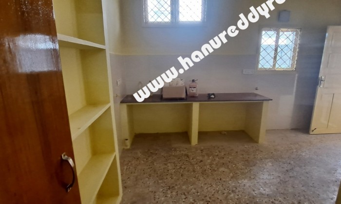 2 BHK Independent House for Rent in Thoraipakkam