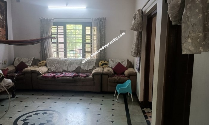 4 BHK Independent House for Sale in Roopa Nagar