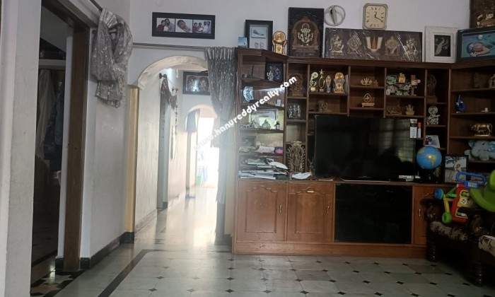 4 BHK Independent House for Sale in Roopa Nagar