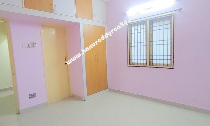 2 BHK Flat for Rent in Velachery