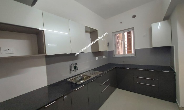2 BHK Flat for Sale in Semmencherry