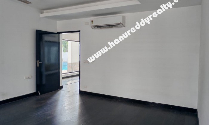 5 BHK Villa for Rent in Akkarai