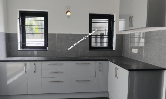 5 BHK Villa for Rent in Akkarai