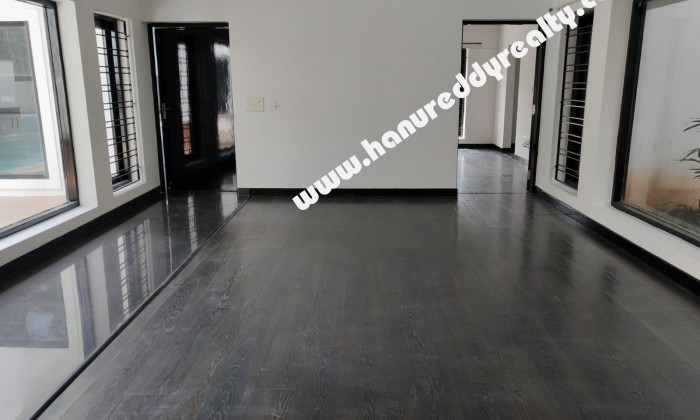 5 BHK Villa for Rent in Akkarai