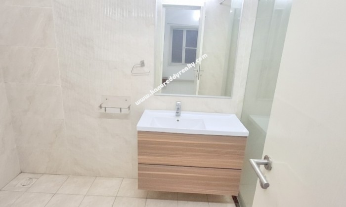 3 BHK Flat for Rent in Neelankarai