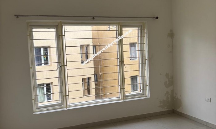 3 BHK Flat for Sale in Sholinganallur