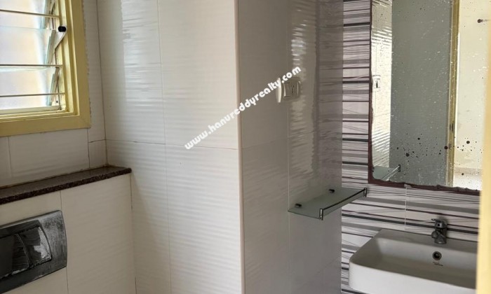 3 BHK Flat for Sale in Sholinganallur