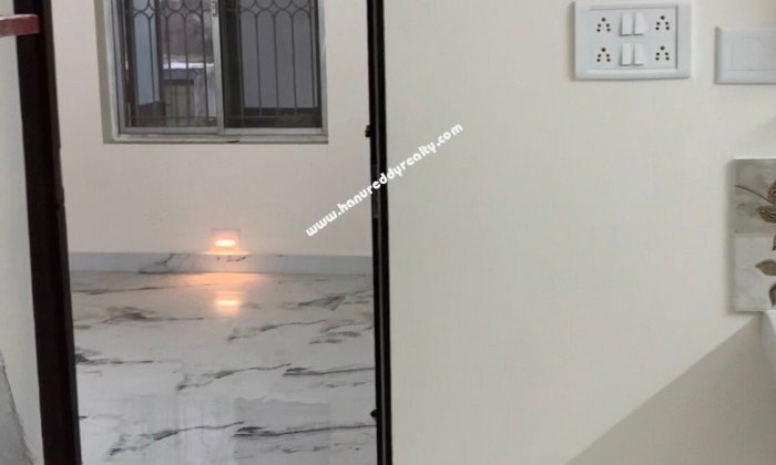 2 BHK Flat for Rent in Alwarpet