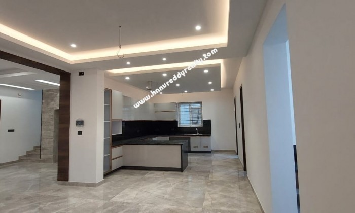 5 BHK Independent House for Sale in Valasaravakkam