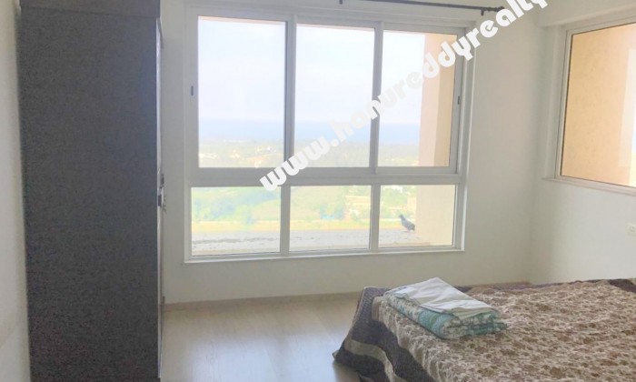 4 BHK Flat for Rent in Uthandi