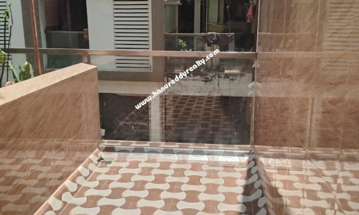 3 BHK Flat for Sale in Thirumullaivoyal