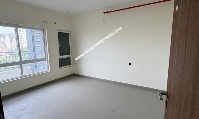 3 BHK Flat for Sale in Koyambedu