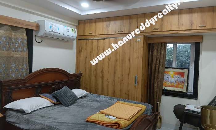 3 BHK Flat for Rent in Siripuram