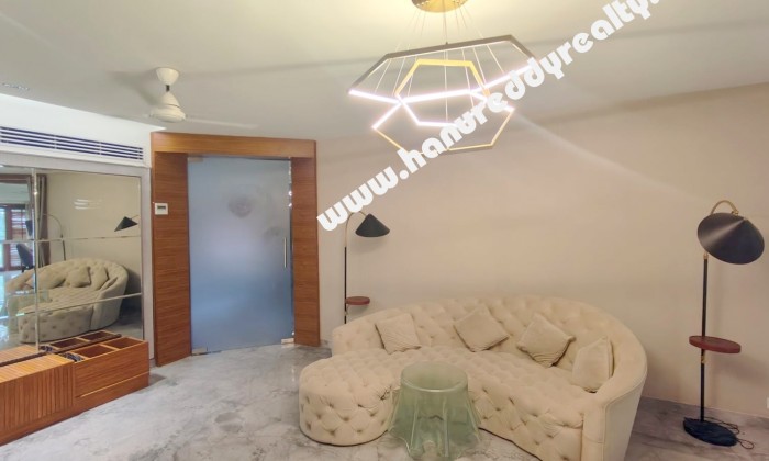 4 BHK Penthouse for Rent in Besant Nagar