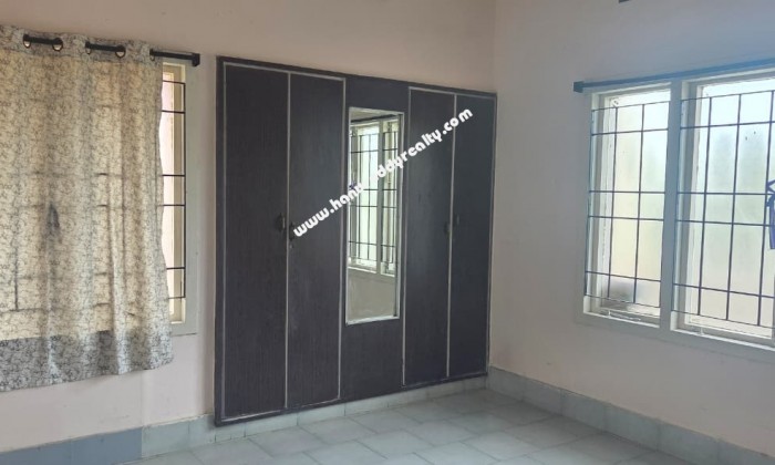 2 BHK Flat for Sale in Beach Road