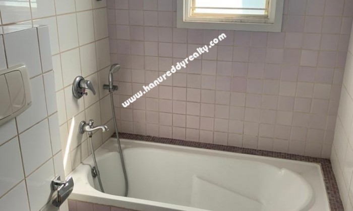 3 BHK Flat for Rent in Raja Annamalaipuram