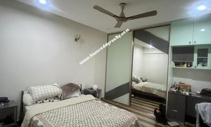 3 BHK Flat for Rent in Egmore
