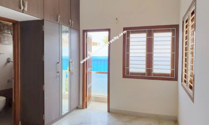 4 BHK Villa for Sale in Palavakkam