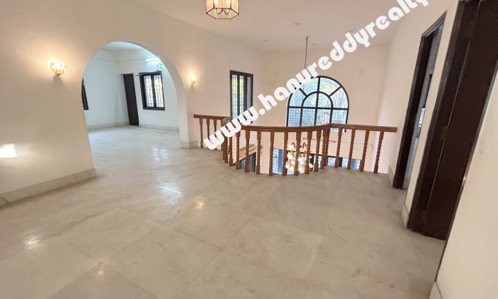 4 BHK Independent House for Sale in Neelankarai