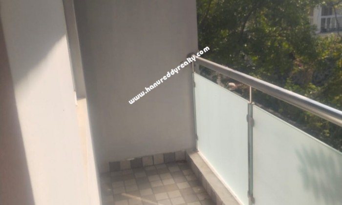 2 BHK Flat for Sale in Palavakkam