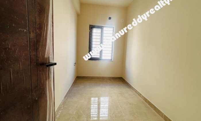 3 BHK Flat for Rent in MRC Nagar