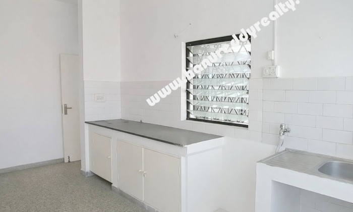 2 BHK Flat for Rent in Guindy