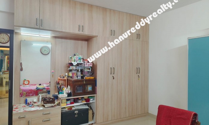 3 BHK Flat for Sale in Sholinganallur