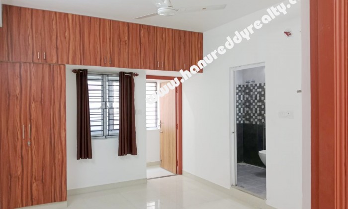 3 BHK Flat for Rent in Iyyappanthangal