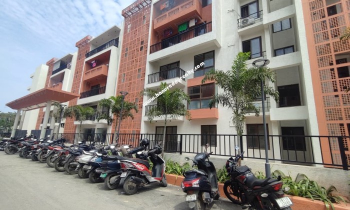 2 BHK Flat for Sale in Manapakkam