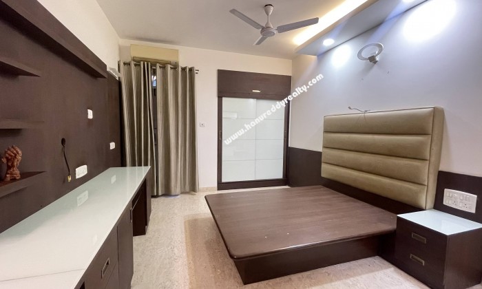 3 BHK Flat for Sale in Royapettah